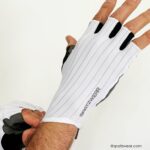 Aero glove