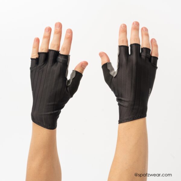 Aero glove