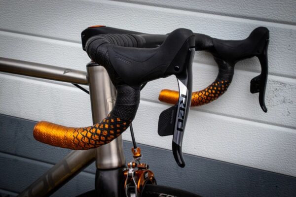 Metallic Handlebar Tape　メタリックハンドルバーテープ